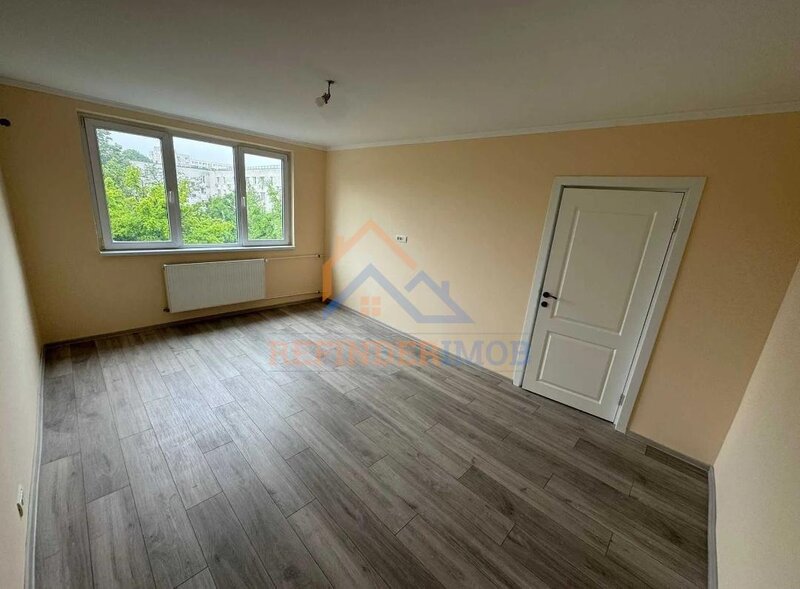 Titan Ozana, Metrou 1 Decembrie, apartament 3 camere, renovat complet,